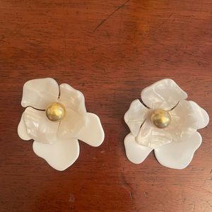Tuckernuck Primrose Earrings